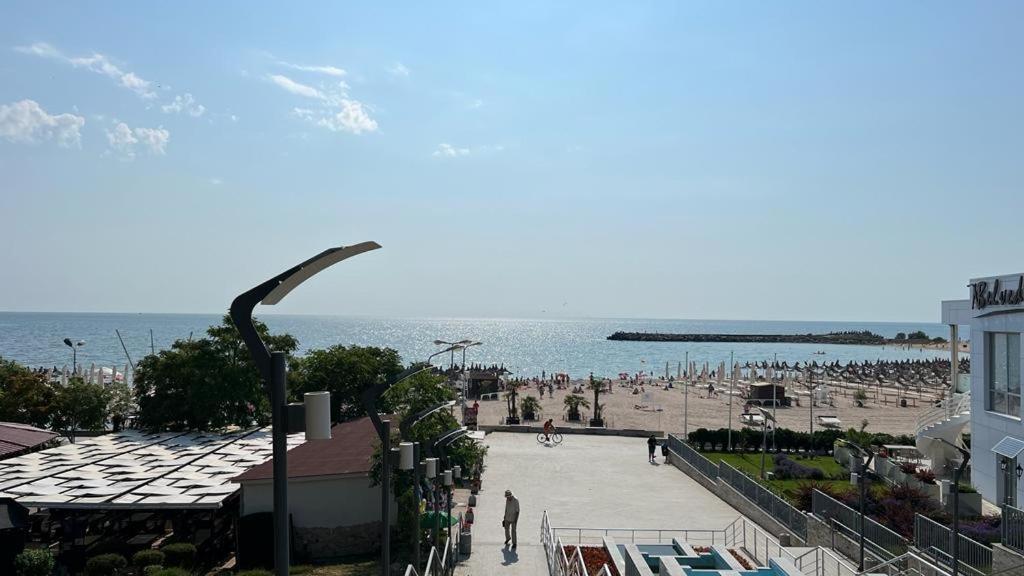 Central Apartment Mangalia Exteriör bild